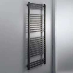 Kronenbach Cube E Elektro-Badheizkörper 60 X 151 Cm Heizpatrone Rechts